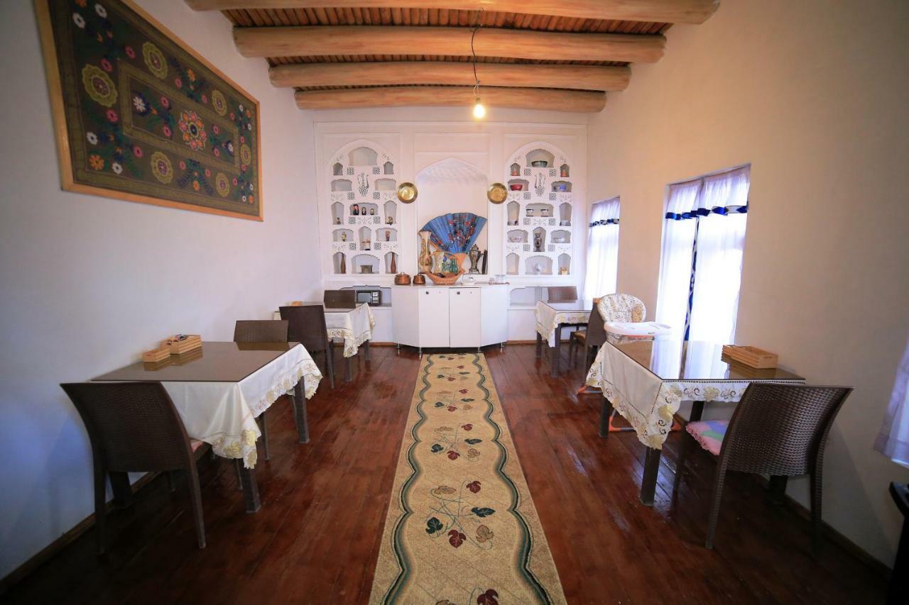 בוקורו Muslima Hotel מראה חיצוני תמונה