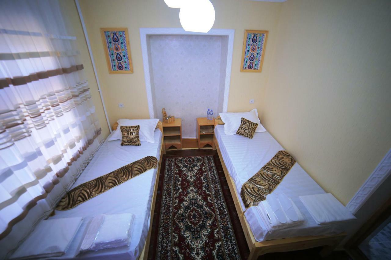 בוקורו Muslima Hotel מראה חיצוני תמונה