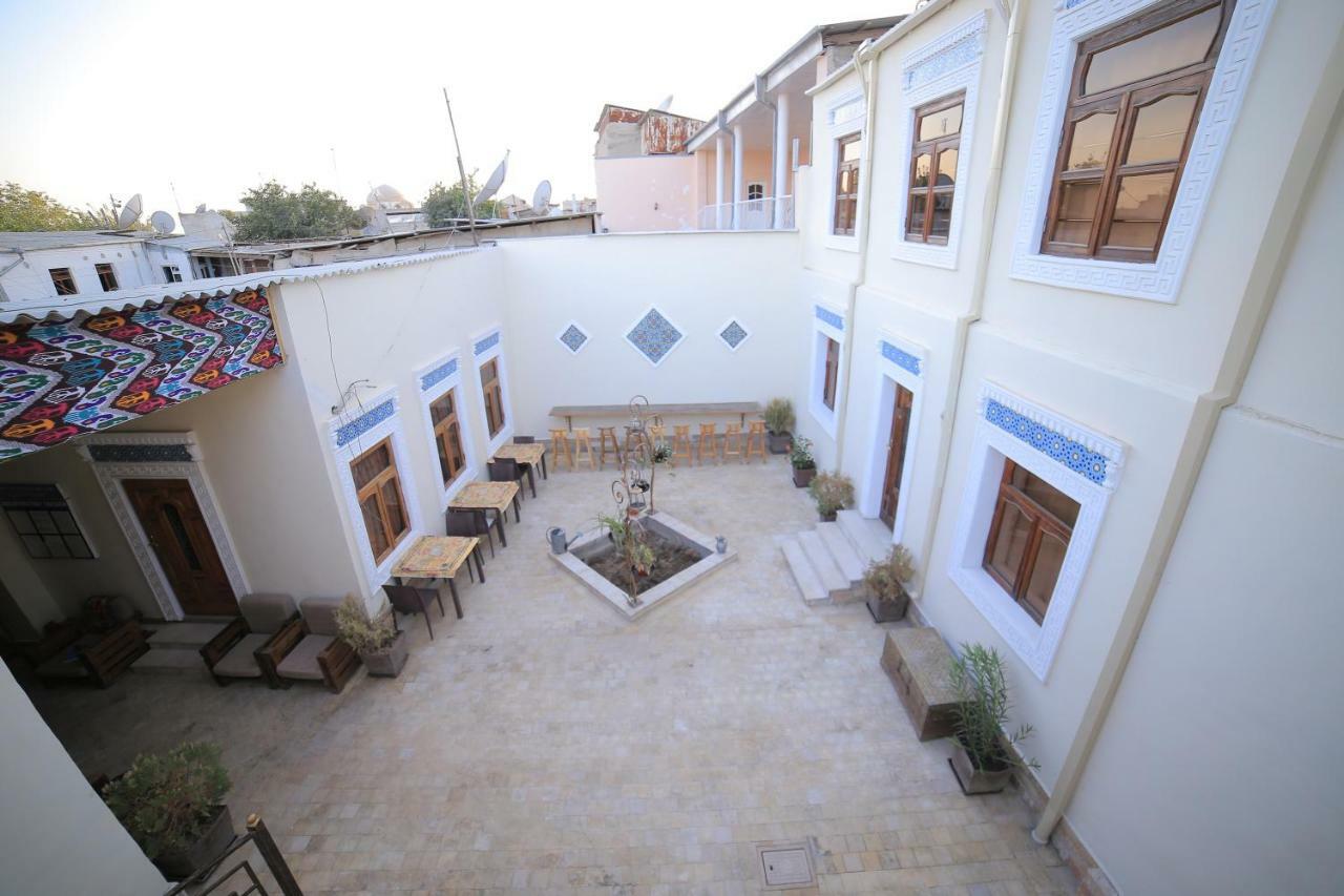 בוקורו Muslima Hotel מראה חיצוני תמונה