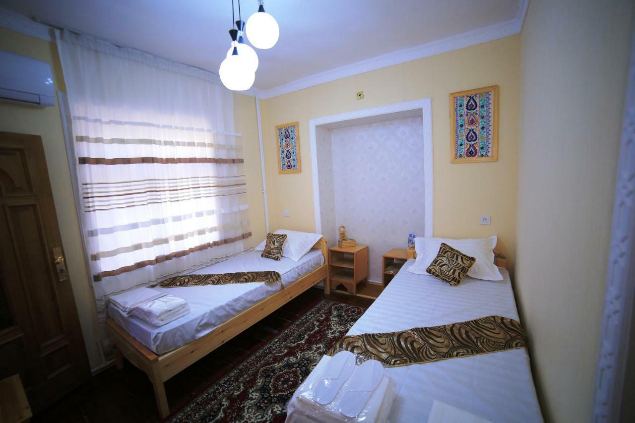 בוקורו Muslima Hotel מראה חיצוני תמונה